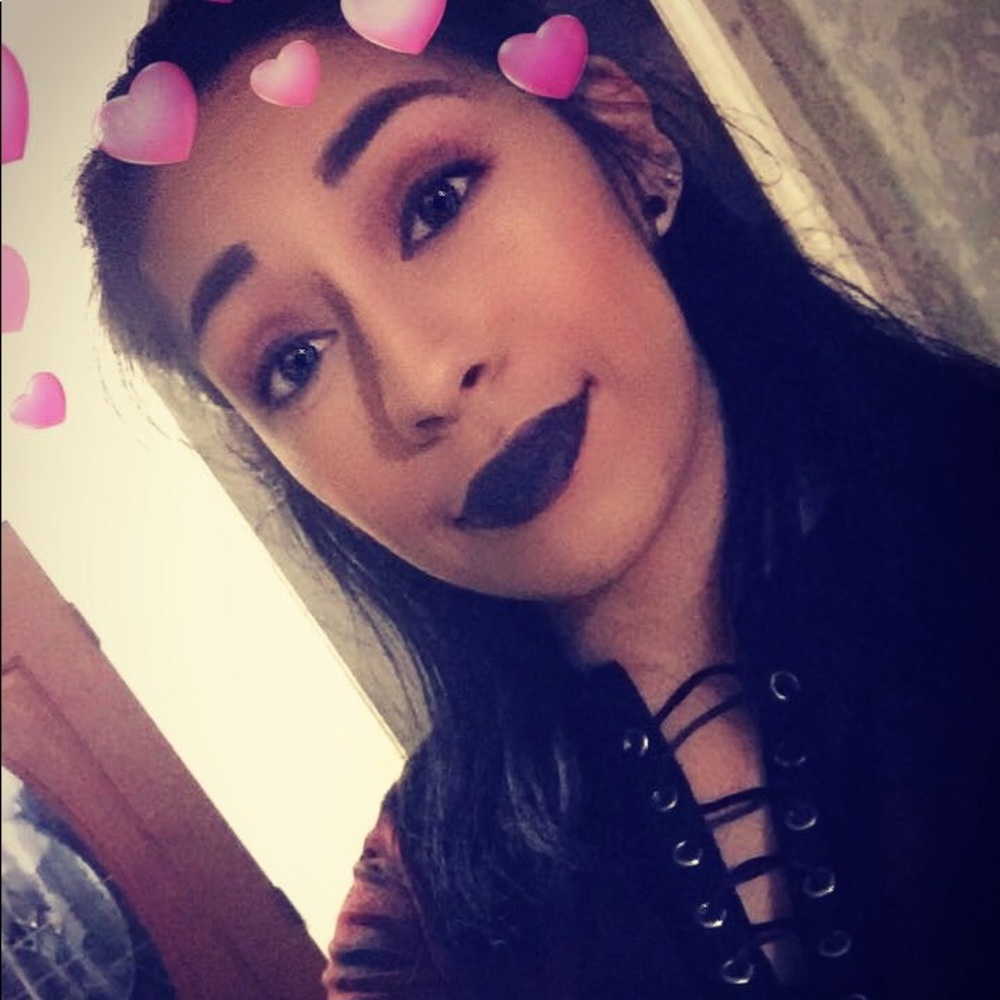 Meet your Posher, Kassie